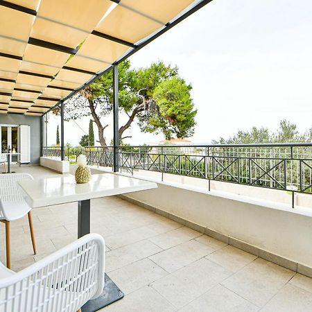 Koukounari Luxury Apartments Vathí Extérieur photo