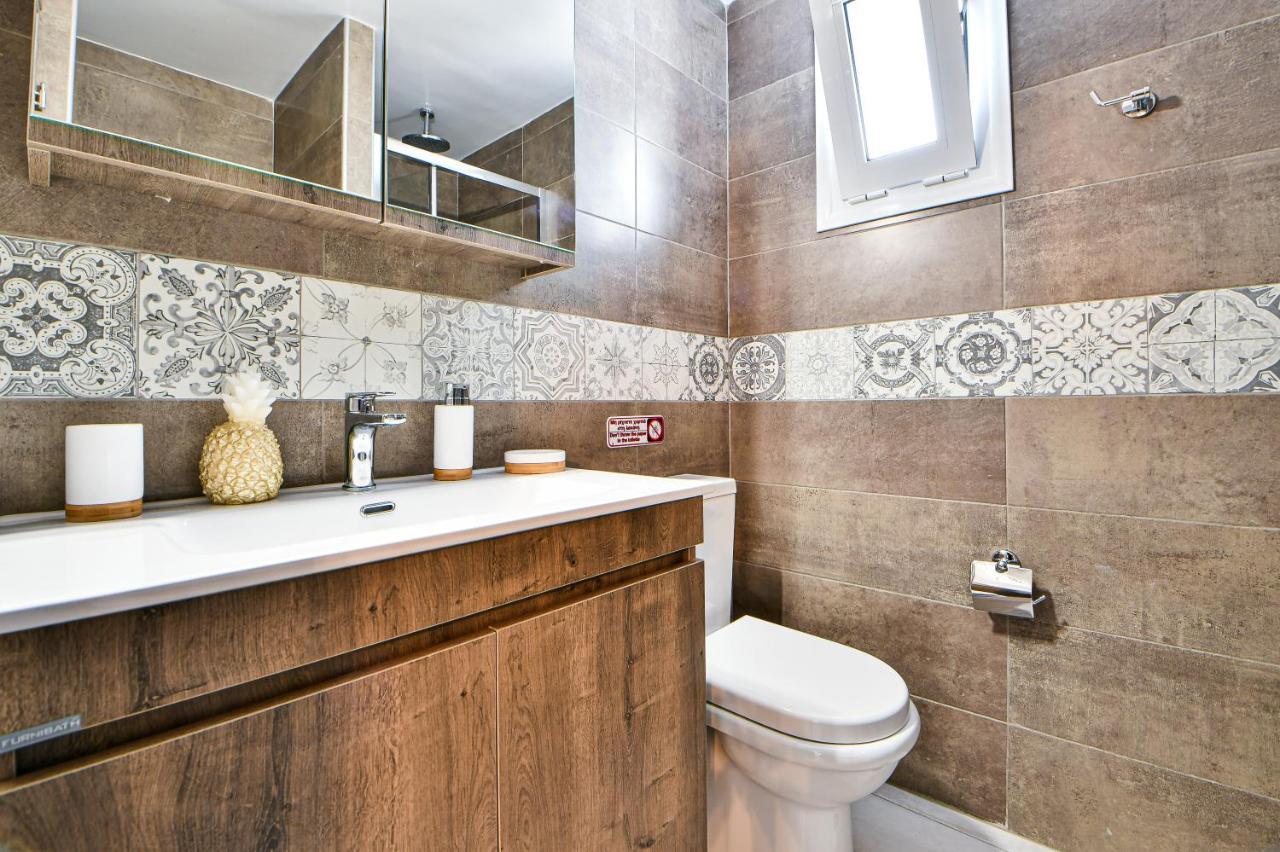 Koukounari Luxury Apartments Vathí Extérieur photo